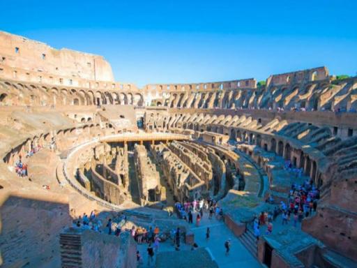 Rome Hop-on/Hop-off Double Decker Bus Tour plus Skip-the-Line Colosseum Entry 