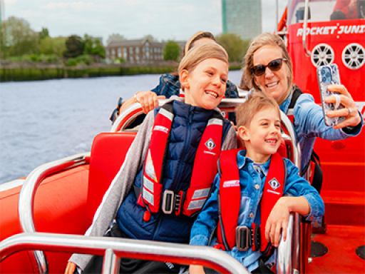 The Ultimate London Speedboat Experience 